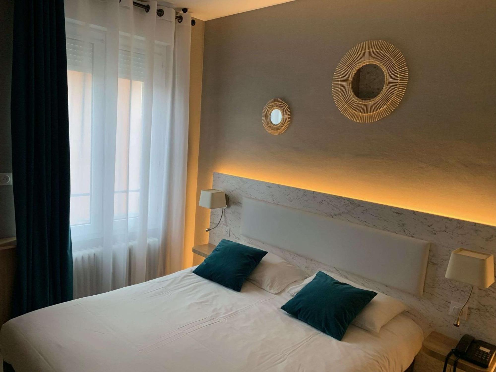 Brit Hotel Privilege Le Royal - Centre Gare Troyes Zewnętrze zdjęcie