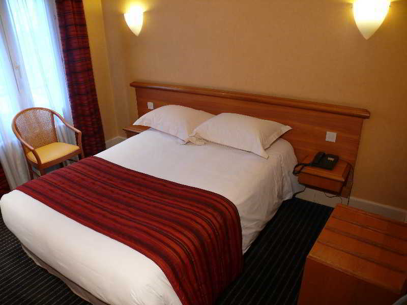 Brit Hotel Privilege Le Royal - Centre Gare Troyes Zewnętrze zdjęcie